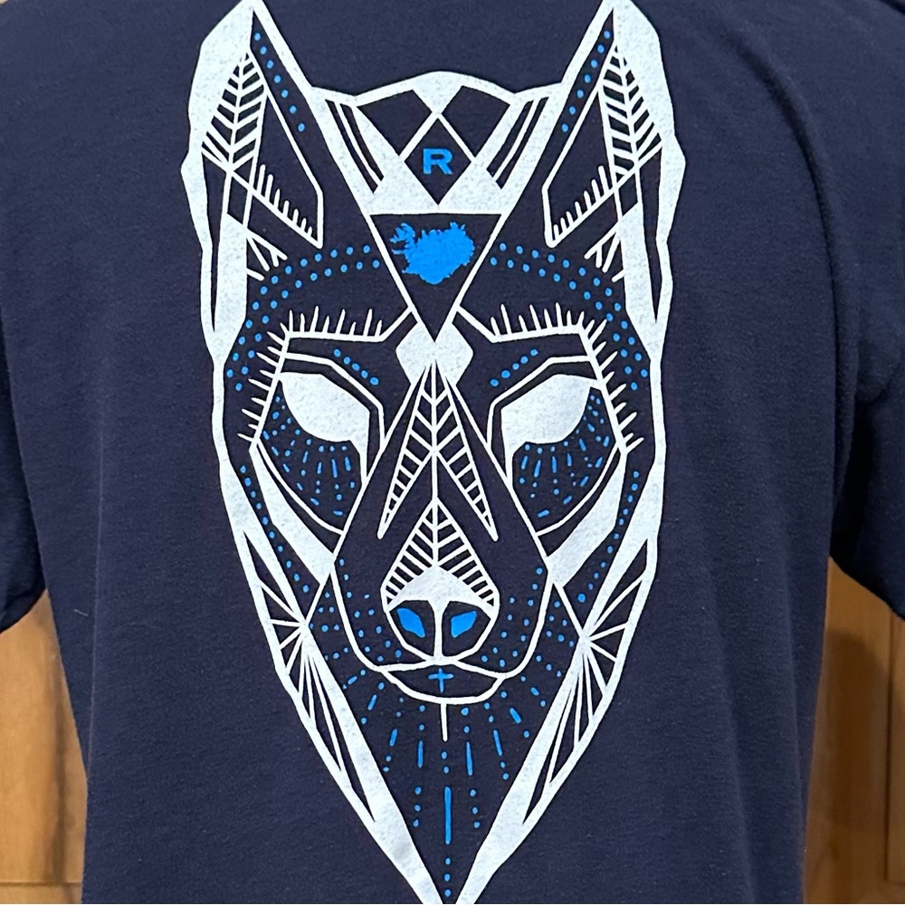 Rogue Navy/White Short-Sleeve Graphic Print Fox/Wolf T-Shirt - EUC - L